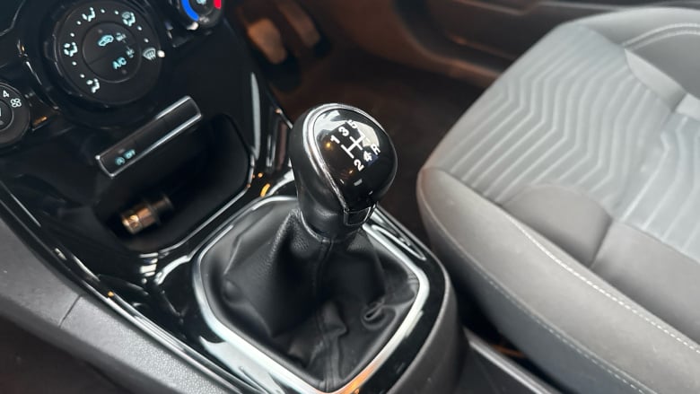 Ford Fiesta 1.0 EcoBoost Zetec 5dr Petrol Hatchback